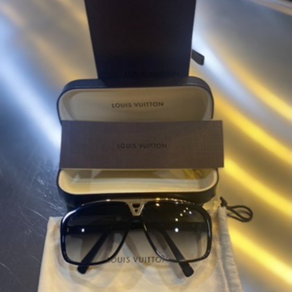 Louis Vuitton Evidence Black Sunglasses